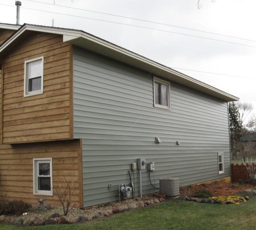 SEAMLESS SIDING IN COON RAPIDS MN